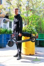 Aovo Pro Electric Scooter - Image 4